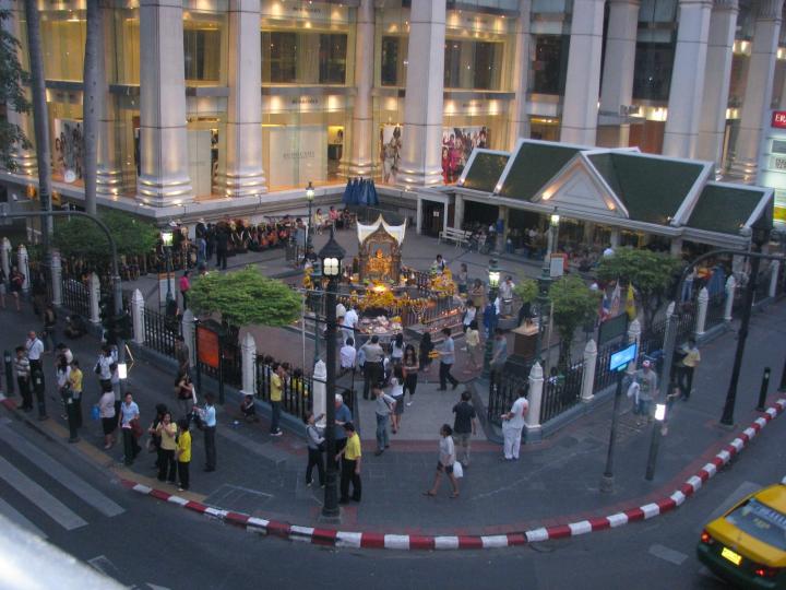 Erawan Shrine, Bangkok, Thailand
