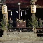 On New Year's Day, all over Japan, people pay a visit to nearby shrines and temples to pray for health and prosperity in the coming year. Visitors remove their shoes to preserve both the sanctity and the cleanliness of these holy places.
