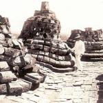 A major attempt at a restoration of the collapsing temple took place between 1907 and 1911 by Theodor van Erp, but in spite of his efforts it continued to cave in on itself. The balustrades cracked and leaned, the stupas toppled, and the floors sunk because of an unsturdy foundation.It was not until 1973 that UNESCO and the Indonesian government began a thorough reconstruction that lasted a decade. Over a million stone blocks were dismantled, numbered, and cleaned before being reassembled on a completely rebuilt foundation.