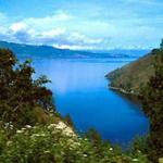Aproaching Lake Toba on the switchback road south from Medan.